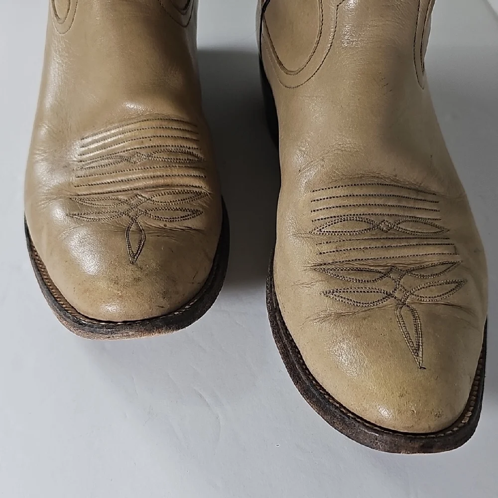 Rio Of Mersades Men's Cream Cowboy Boots Missing Size Tag Foot Bed measures 12